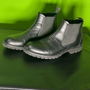 Black Leather Ecco Chelsea Boots